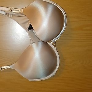 Victoria secret bombshell bra 36C
